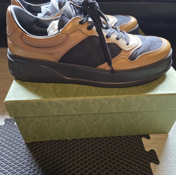 Men's Gucci Boots - Picture 5 of 8